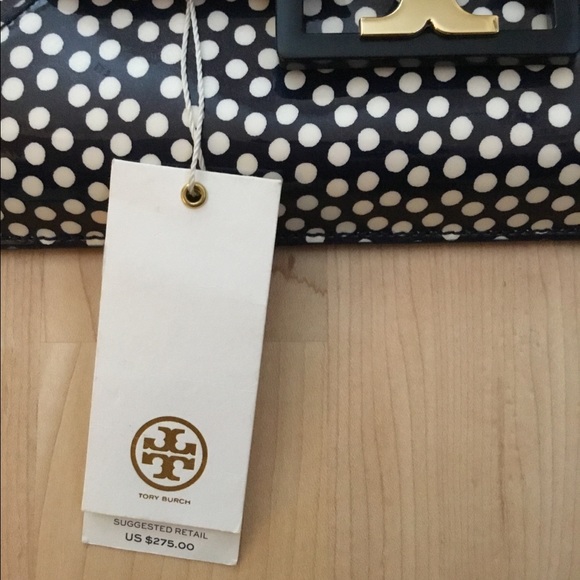 NWT Tory Buch Gigi Patent Clutch - Picture 3 of 4